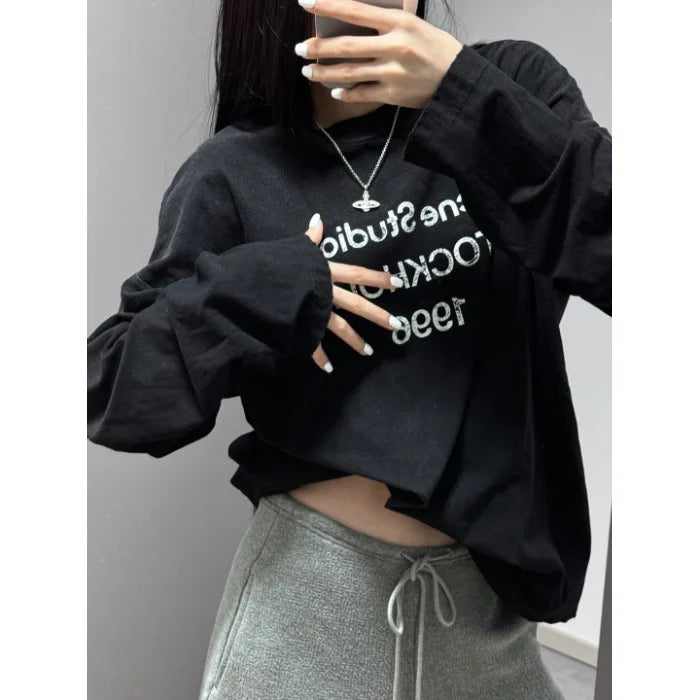 Women's Black Graphic Long-Sleeve T-Shirt