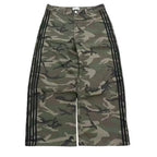 Camouflage Wide-Leg Jeans with Embroidered Side Stripes