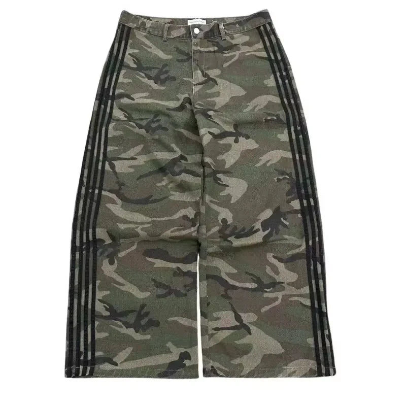 Camouflage Wide-Leg Jeans with Embroidered Side Stripes