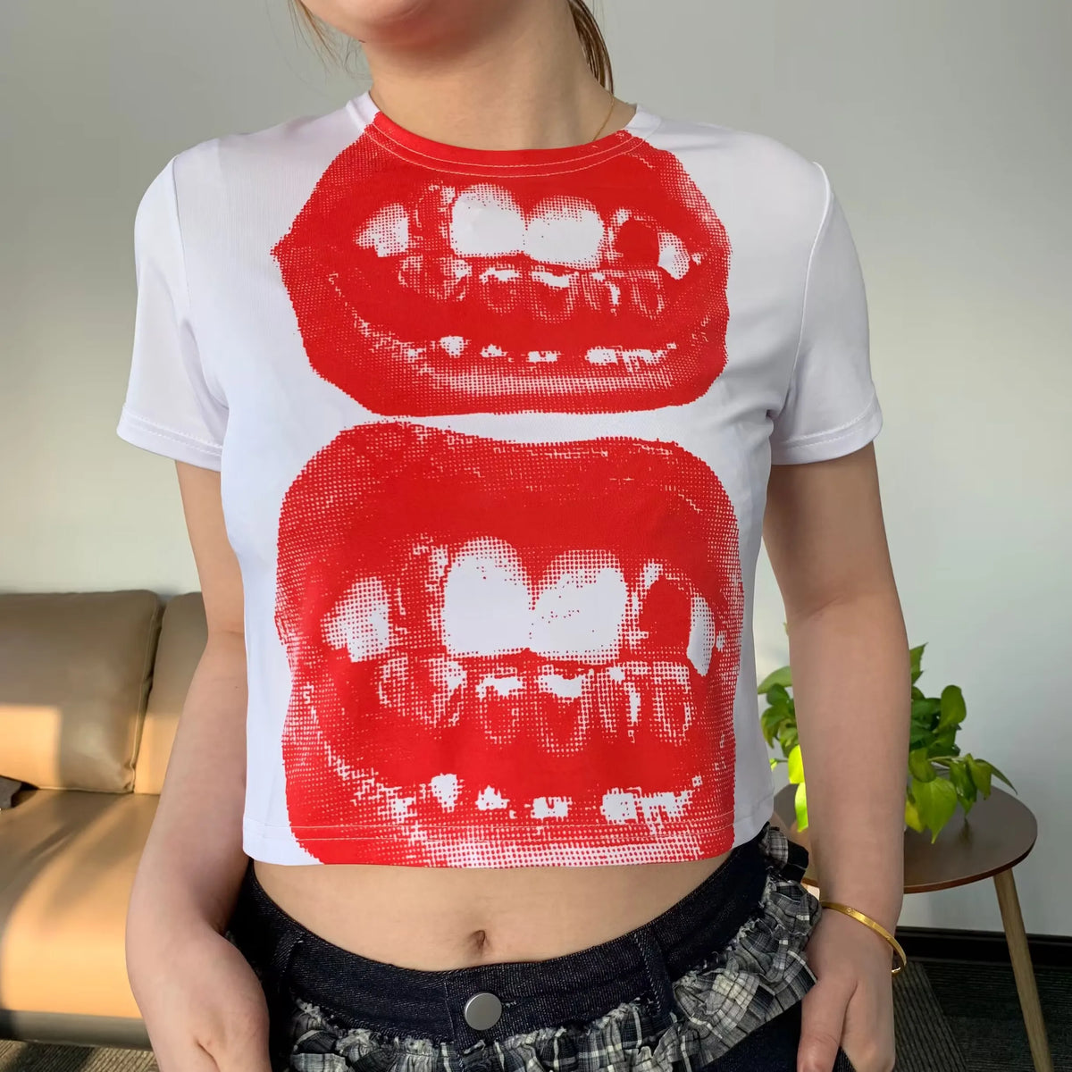Women's Graphic Lips Short-Sleeve T-Shirt