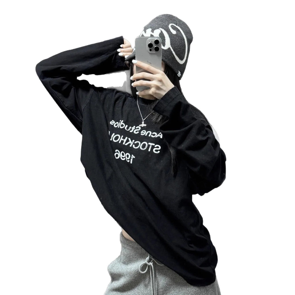 Women's Black Graphic Long-Sleeve T-Shirt