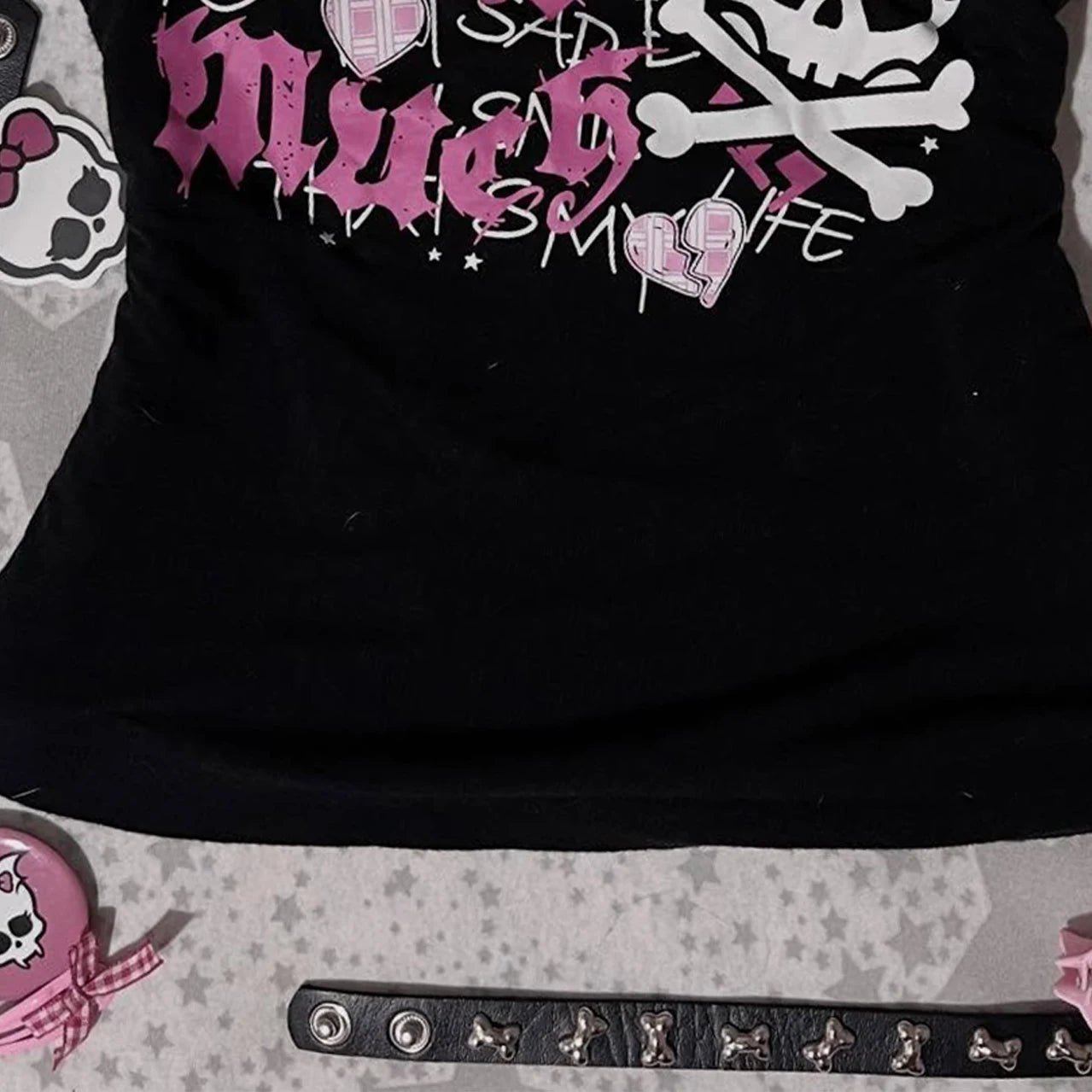 Black Graphic Skull and Crossbones T-Shirt