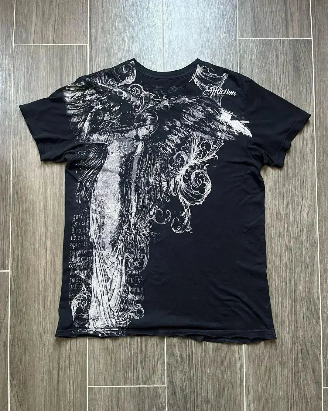Skull Graphic Long-Sleeve T-Shirt