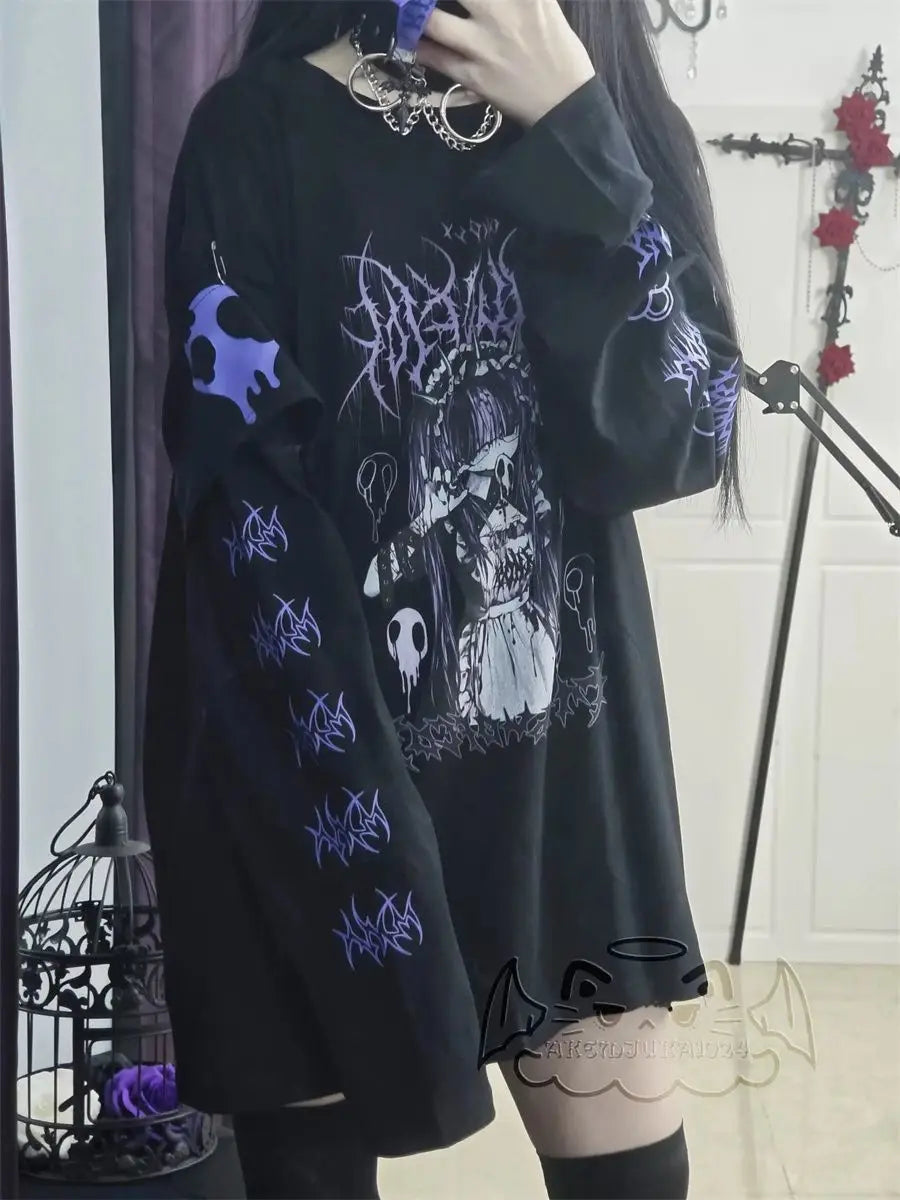 Women's Black Graphic Long-Sleeve T-Shirt