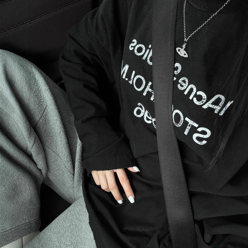 Women's Black Graphic Long-Sleeve T-Shirt